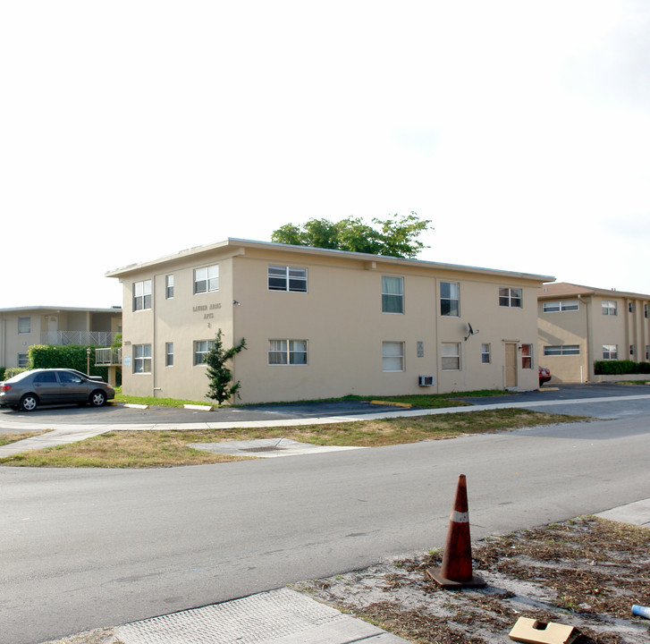 3770 SW 1st St in Fort Lauderdale, FL - Building Photo