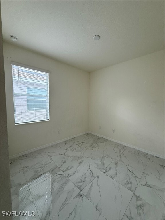 3669 Crimson Ln