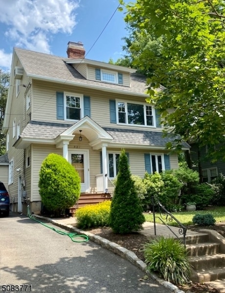 property at 321 N Fullerton Ave