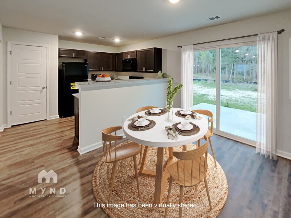 34 Red Robin Ct in Savannah, GA - Building Photo