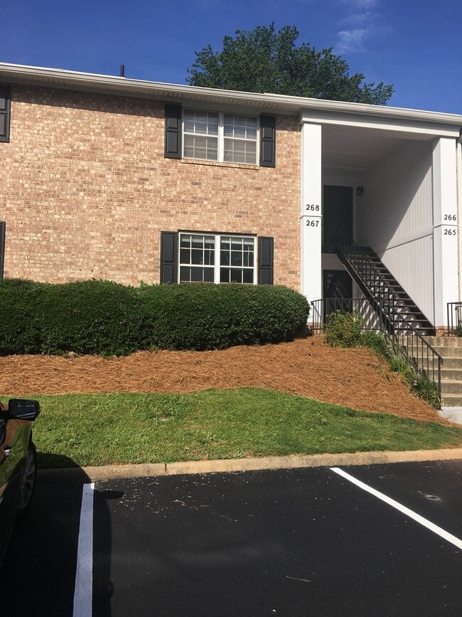 property at 925 Cleveland St