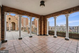 1512 Spruce St in Philadelphia, PA - Building Photo - Building Photo