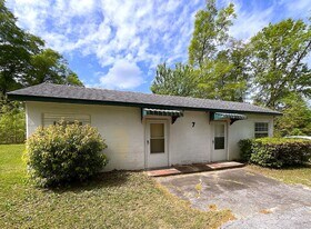 125 Hill Lp in Bonifay, FL - Building Photo