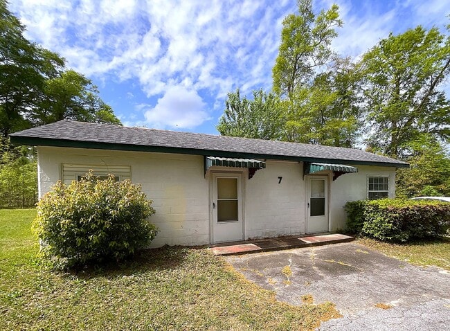 property at 125 Hill Lp