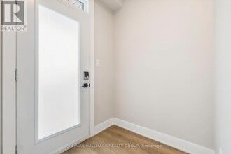 72 Armstrong St in Ottawa, ON - Building Photo - Building Photo