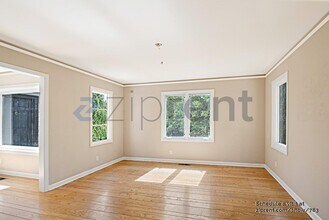 938 Leo Way in Oakland, CA - Building Photo - Building Photo