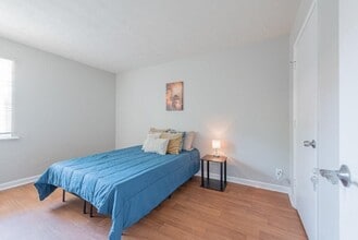 2628 Candler Woods Dr in Decatur, GA - Building Photo - Building Photo