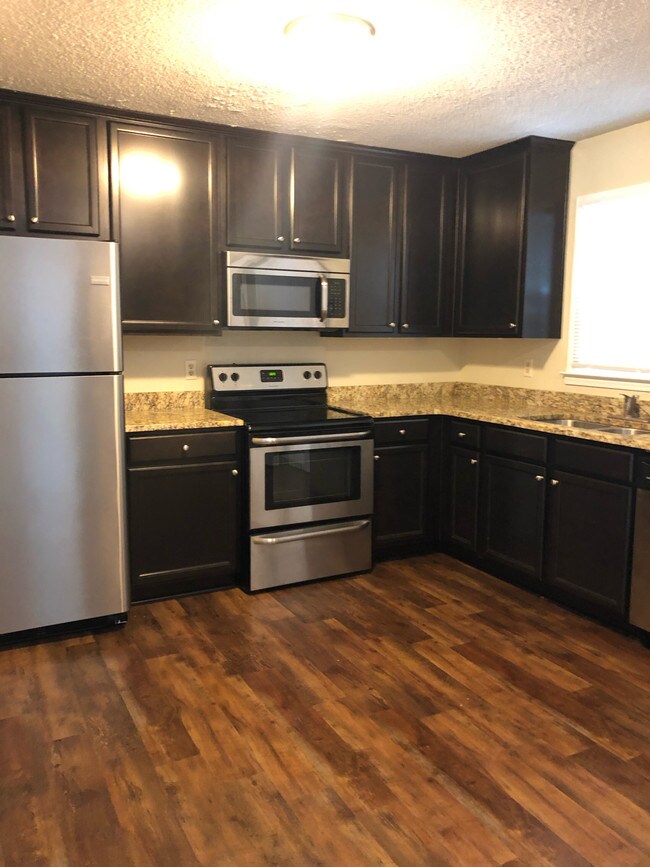 1692 Barnett Shoals Rd-Unit -1692 - 4 Barnett in Athens, GA - Building Photo - Building Photo
