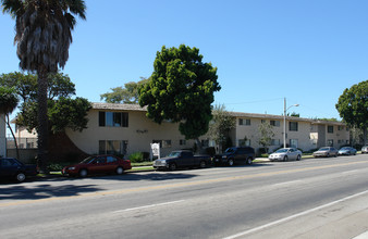 Gemini III Apartments in Oxnard, CA - Foto de edificio - Building Photo