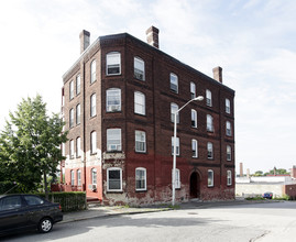 34 Beacon St in Worcester, MA - Building Photo - Building Photo