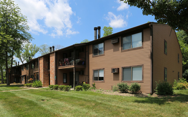 Bells Lake Apartments in Cincinnati, OH - Foto de edificio - Building Photo