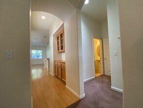 50 Cakebread Cir in Sacramento, CA - Building Photo - Building Photo
