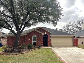 8426 Hunters Village Dr in Humble, TX - Building Photo