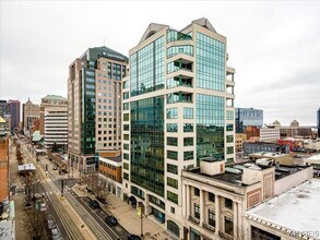 610 Main St in Buffalo, NY - Foto de edificio - Building Photo