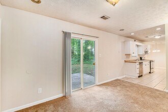 5359 Cedar Rock Dr in Stonecrest, GA - Building Photo - Building Photo