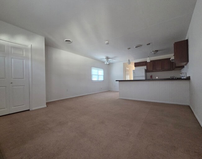 7 Bridle Path Ln, Unit Feasterville Bucks County in Feasterville-Trevose, PA - Building Photo - Building Photo