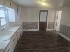 921 N Maple Ave in Green Bay, WI - Building Photo - Building Photo