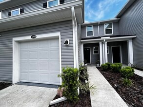 11939 Calvesta St in Jacksonville, FL - Building Photo - Building Photo