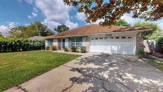 1826 Blue Ridge Dr in Jacksonville, FL - Building Photo