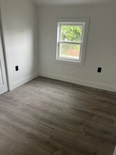 7446 64th St in Summit, IL - Building Photo - Building Photo