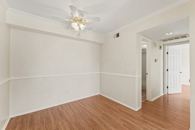 7144 N Holiday Dr in Galveston, TX - Building Photo - Building Photo