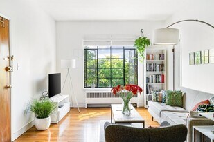 20 Ellery St, Unit 11 in Cambridge, MA - Building Photo