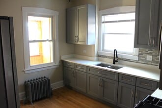 1829 Elmwood Ave in Berwyn, IL - Building Photo - Building Photo