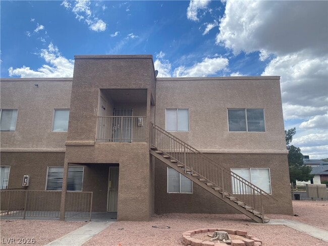 property at 1662 N Lamont St