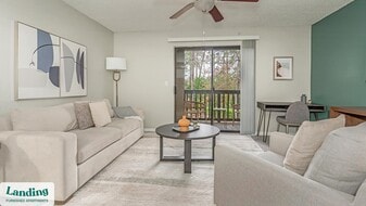 10263 Whispering Forest Dr in Jacksonville, FL - Building Photo