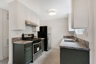 722 Milwaukee Ave in Los Angeles, CA - Building Photo - Building Photo