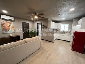 224 N Maple Ave in Fresno, CA - Building Photo - Building Photo
