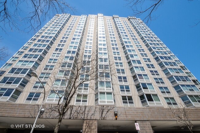 property at 720 W Gordon Terrace