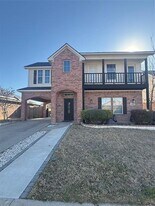 1610 Wildflower Dr in Waxahachie, TX - Building Photo