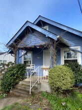 6814 North Boston Avenue in Portland, OR - Building Photo - Building Photo