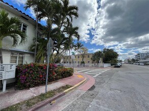 503 75th St in Miami, FL - Building Photo - Building Photo