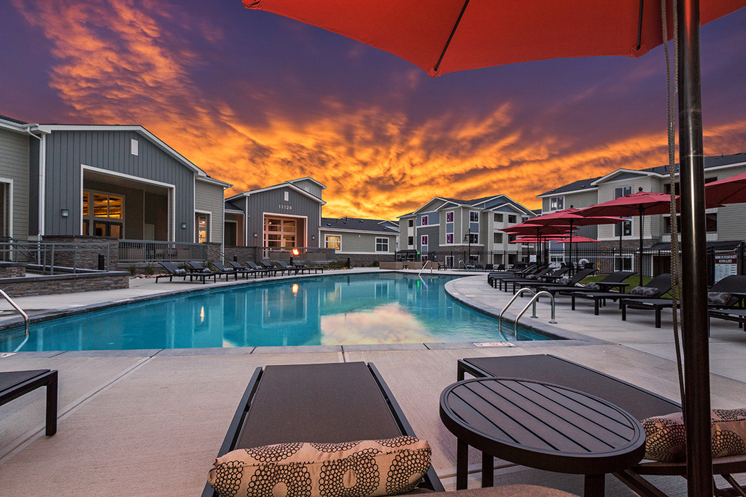 The Overlook at Interquest Apartments in Colorado Springs, CO - Foto de edificio