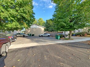 818 S Jefferson St, Unit 824 in Lockport, IL - Building Photo - Building Photo