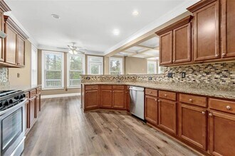 548 Myrtle Trace Ln in Suwanee, GA - Building Photo - Building Photo