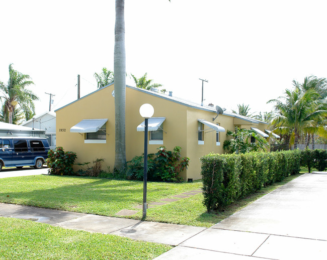 1932-1938 Harding St in Hollywood, FL - Building Photo - Building Photo