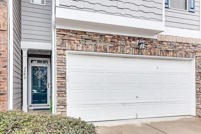3362 Sable Elm Ct in Atlanta, GA - Building Photo - Building Photo