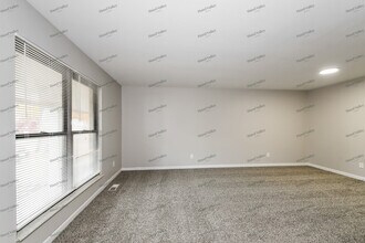 3550 Rue De Renard in Florissant, MO - Building Photo - Building Photo