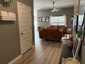 1208 -C Whispering Pines Rd in Daphne, AL - Building Photo - Building Photo