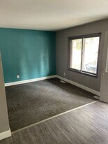 1102 15th Ave NE in Brainerd, MN - Building Photo