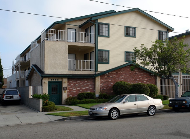 4465 W 140th St in Hawthorne, CA - Foto de edificio - Building Photo
