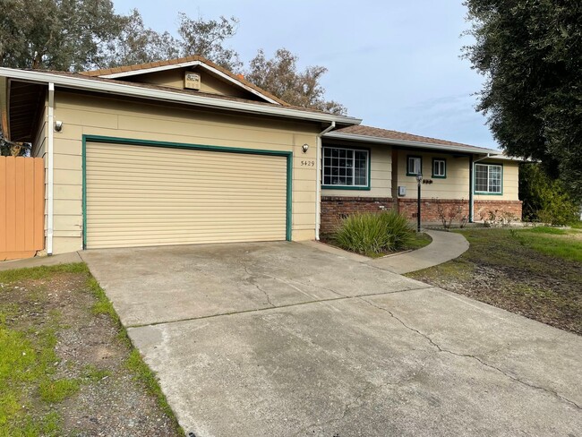 property at 5429 Hillsdale Blvd