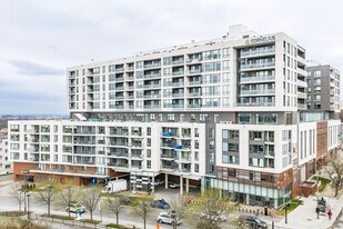 Cornelius in Montréal, QC - Building Photo