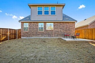 3911 Nature Ct in Denison, TX - Foto de edificio - Building Photo