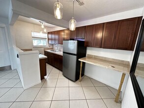 111 N L St in Lake Worth Beach, FL - Building Photo - Building Photo
