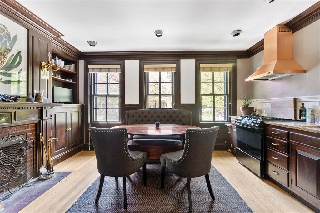 295 Marlborough St, Unit 2 in Boston, MA - Building Photo