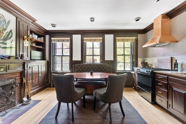 295 Marlborough St, Unit 2
